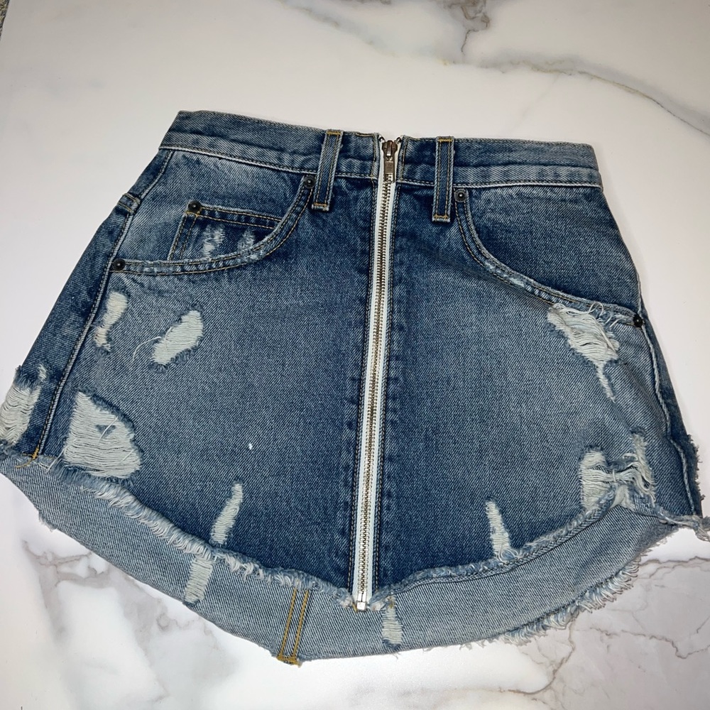 Looks good with everything!! Worn once! Great condition.